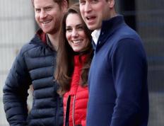 在哈里王子最新的皇家抨击后，凯特和威廉分享令人兴奋的网球新闻
