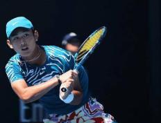 中国第10人！17岁，单俊成突破，打败对手，闯入澳网，创下三大纪录