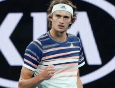 澳网身高差较量：三场对决揭示职业网球运动员的身体差异与影响