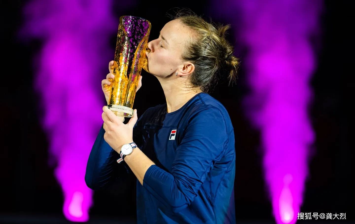 翻译：克雷娃回勇：3盘逆转前澳网亚军，晋级WTA500圣迭戈争冠赛